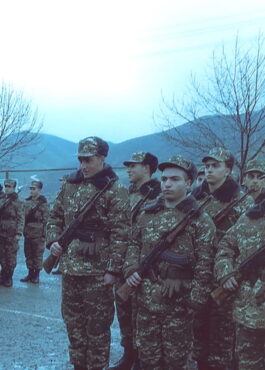 Давид Закарян во время присяги Давид Закарян во время присяги