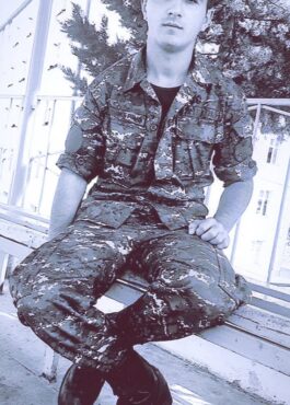 Vahe Asatryan in Hadrut, 2020 August